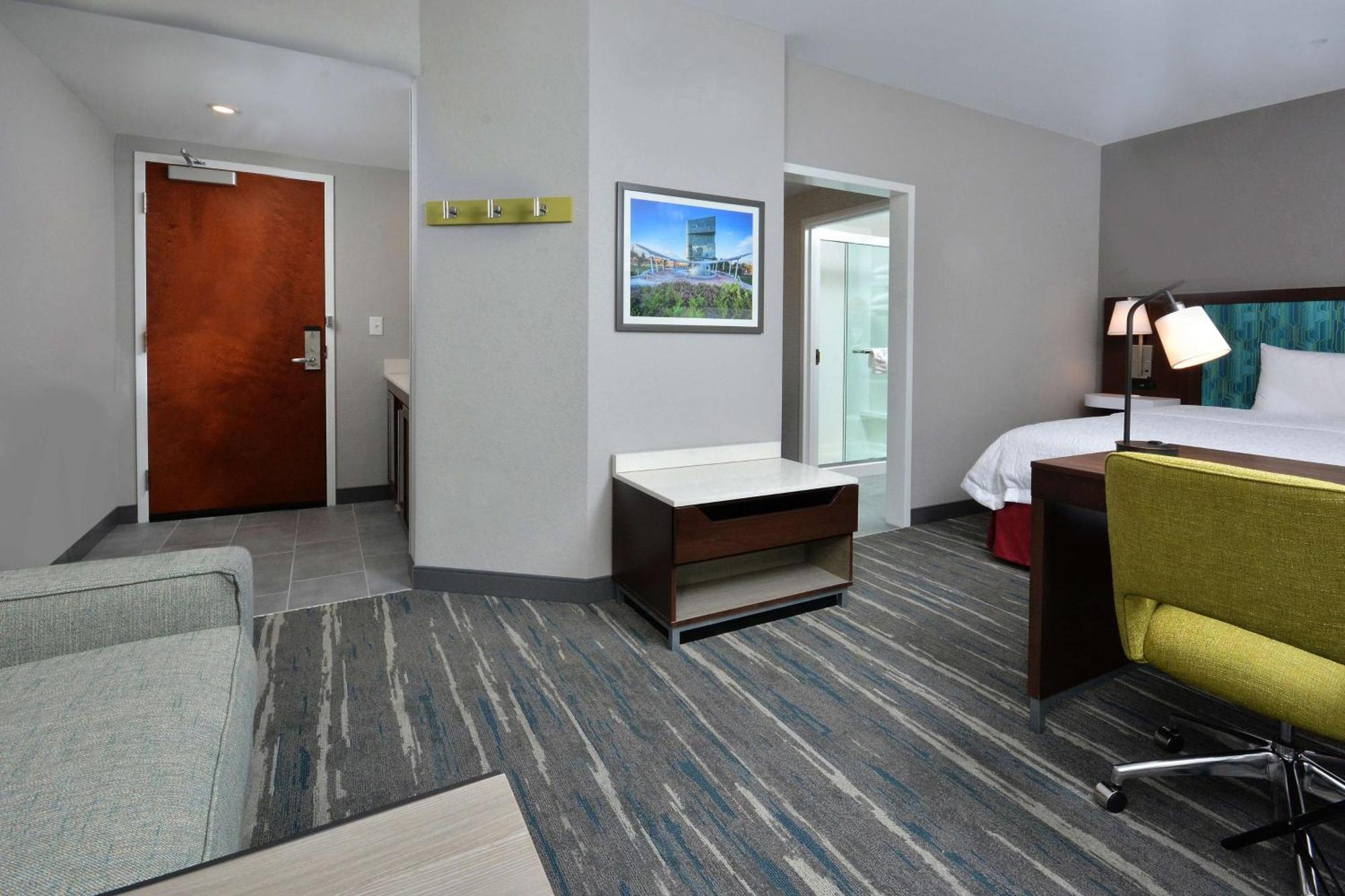 Hampton Inn & Suites Charlotte North I 485 Exterior photo