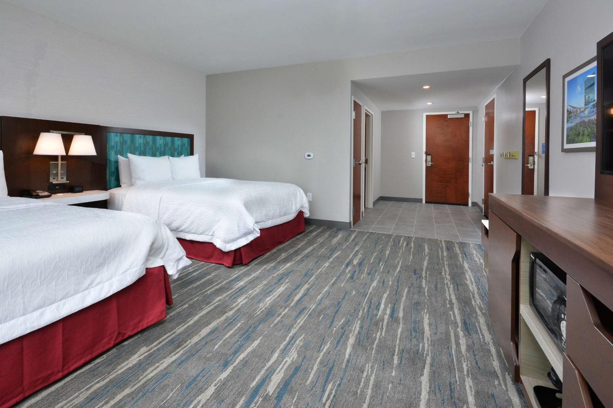 Hampton Inn & Suites Charlotte North I 485 Exterior photo